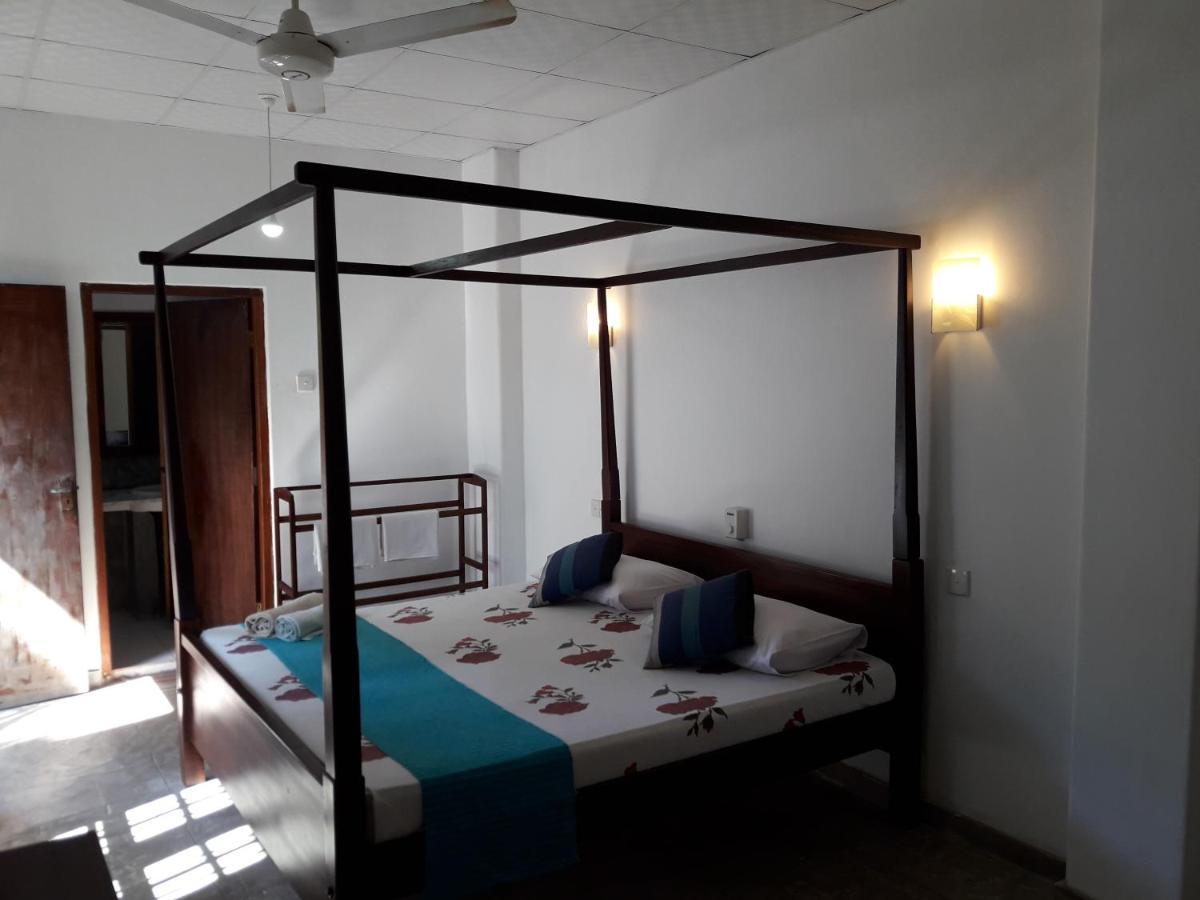 Sea Front Hikkaduwa Exterior foto