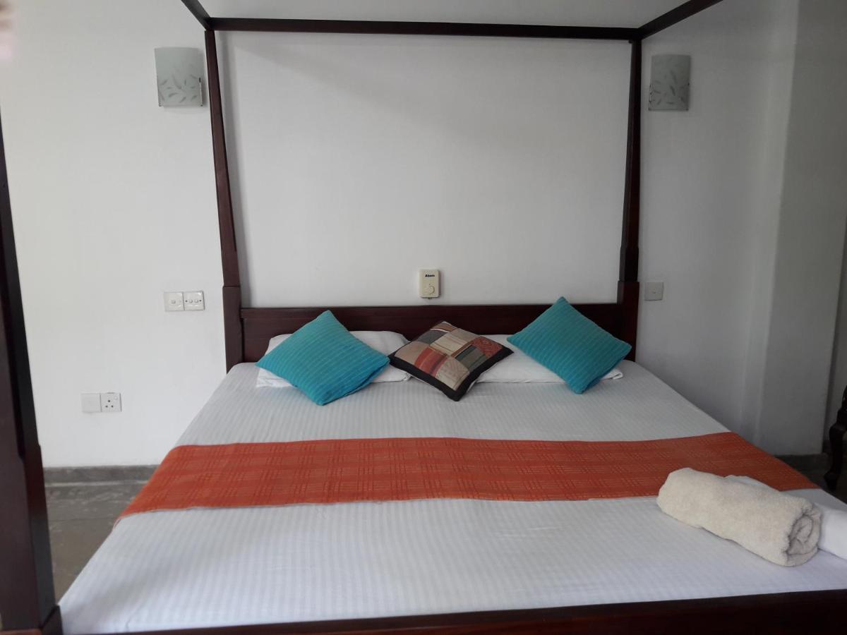Sea Front Hikkaduwa Exterior foto