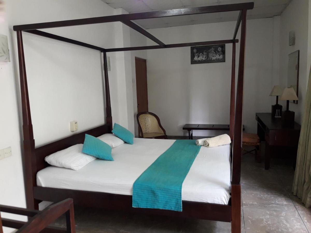 Sea Front Hikkaduwa Exterior foto