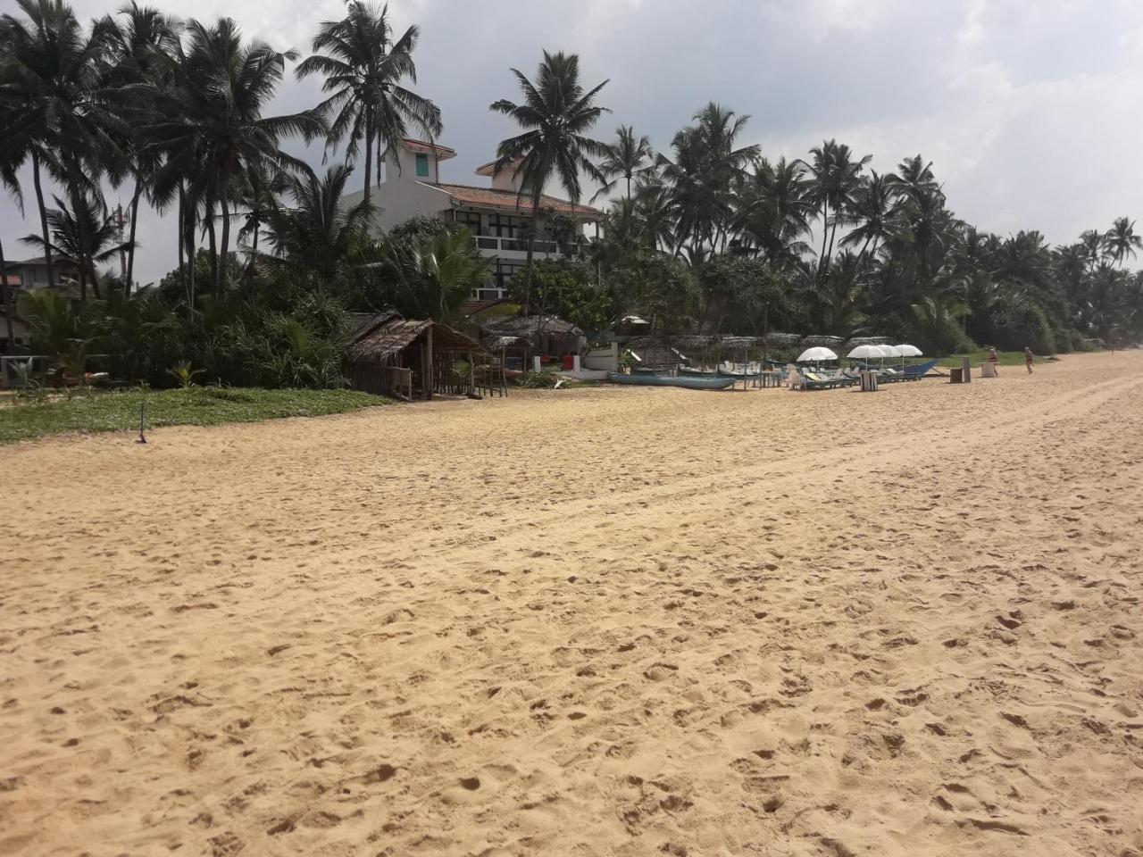 Sea Front Hikkaduwa Exterior foto